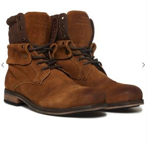 Trawler mid-boots